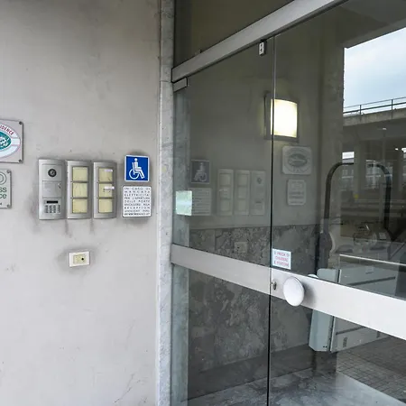 293 - La Casa Del Porto Luxury, Il Tuo A A Pochi Passi Dal Porto - Parcheggio Privato